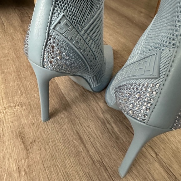NWT Steve Madden Maxwelle Knit Pointed Toe Boots Blue size 9 - Picture 8 of 13